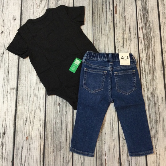 Baby Gap Boys or Girls Friends Shirt and Skinny Jeans. NWT - Picture 3 of 6